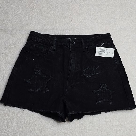542 NWT Hot Topic Social Collision Black Star Patch Girls Denim Shorts Size 3 - Picture 3 of 8